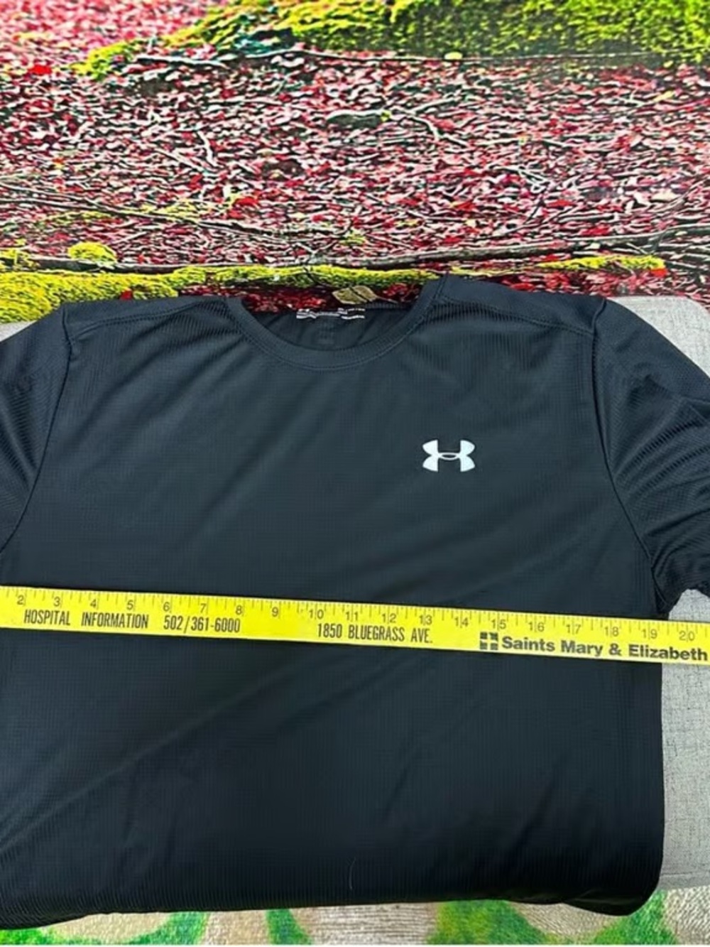 Under Armour Black Short Sleeve Athletic Performance Tee - Picture 3 of 3